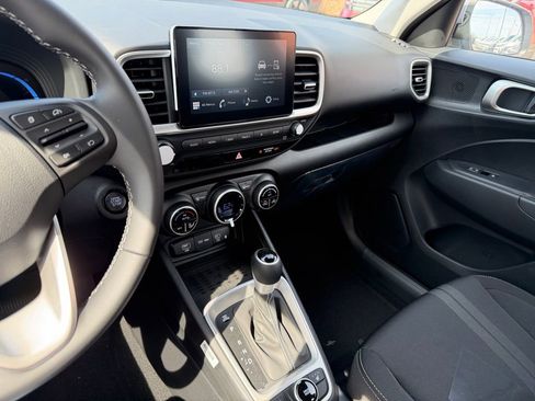 New 2026 Hyundai Venue SEL FWD image 27