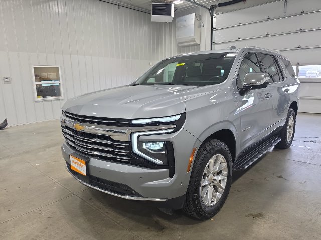 Used 2025 Chevrolet Tahoe Premier AWD/4WD image 4