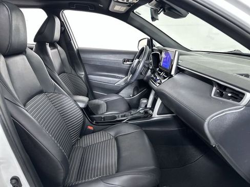 Used 2024 Toyota Corolla Cross AWD Hybrid w/ Convenience Package image 29