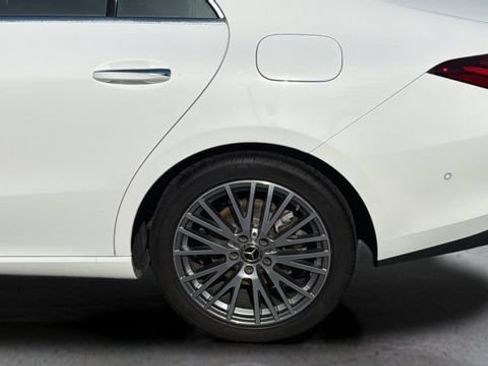 Used 2025 Mercedes-Benz CLA 250 image 37