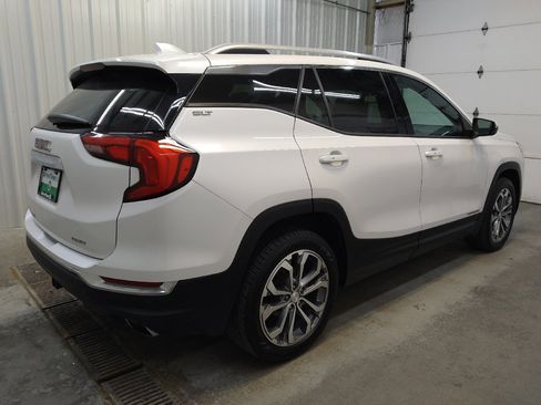 Used 2020 GMC Terrain SLT w/ Preferred Package AWD/4WD image 10