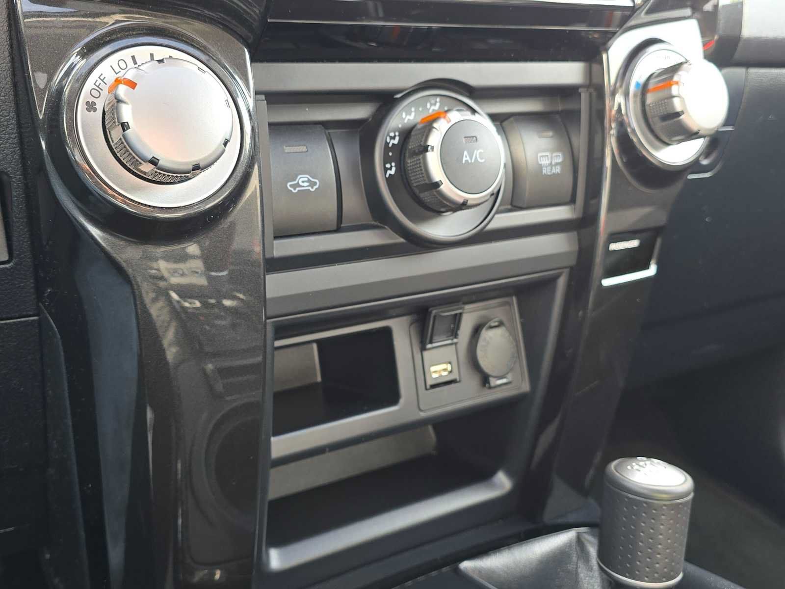 Certified 2021 Toyota 4Runner TRD Off-Road Premium w/ Moonroof Package AWD/4WD image 32