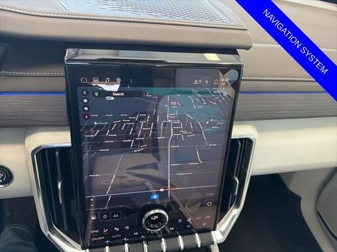 New 2026 GMC Acadia Denali w/ Super Cruise Package image 4