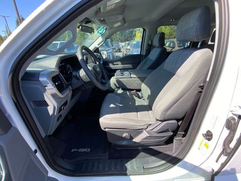 Used 2023 Ford F150 XLT w/ Trailer Tow Package image 10