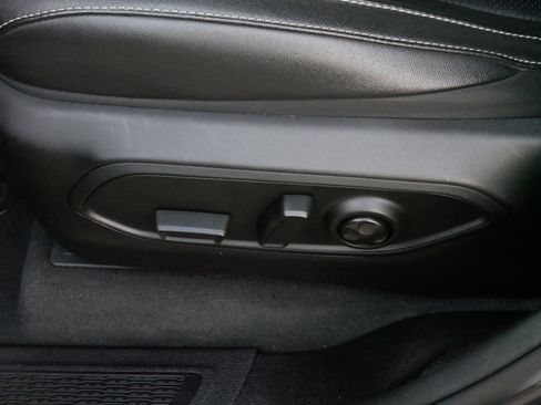 Used 2024 Jeep Grand Cherokee L Limited w/ Luxury Tech Group II image 20