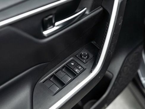 Used 2021 Toyota RAV4 XLE image 24