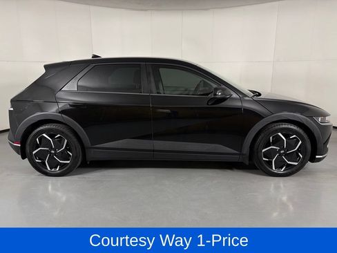 Used 2024 Hyundai Ioniq 5 SE RWD image 11