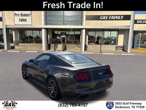 Used 2017 Ford Mustang Coupe RWD image 7