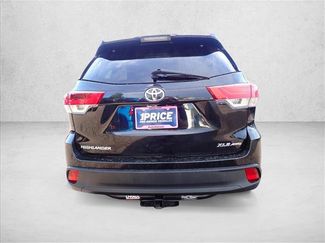 Used 2018 Toyota Highlander XLE AWD/4WD video 3