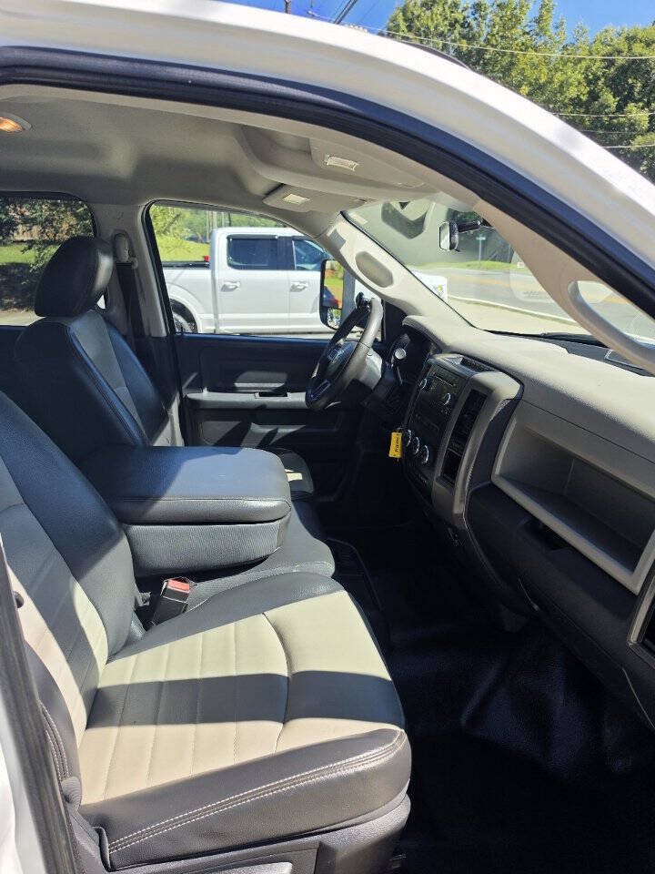 Used 2012 RAM 3500 ST RWD image 11