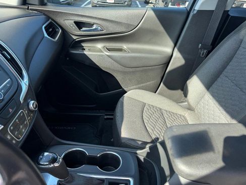 Used 2020 Chevrolet Equinox LT FWD image 13