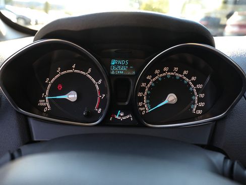 Used 2019 Ford Fiesta SE w/ Cold Weather Package FWD image 14