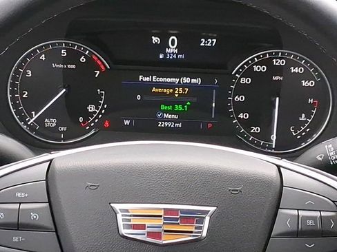 Used 2024 Cadillac XT5 Luxury image 9