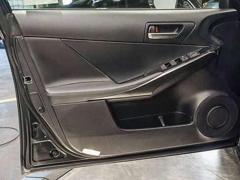 Certified 2025 Lexus IS 300 F Sport RWD image 21
