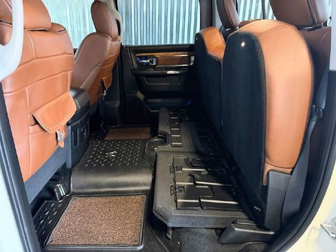 Used 2017 RAM 1500 Laramie Longhorn AWD/4WD image 16