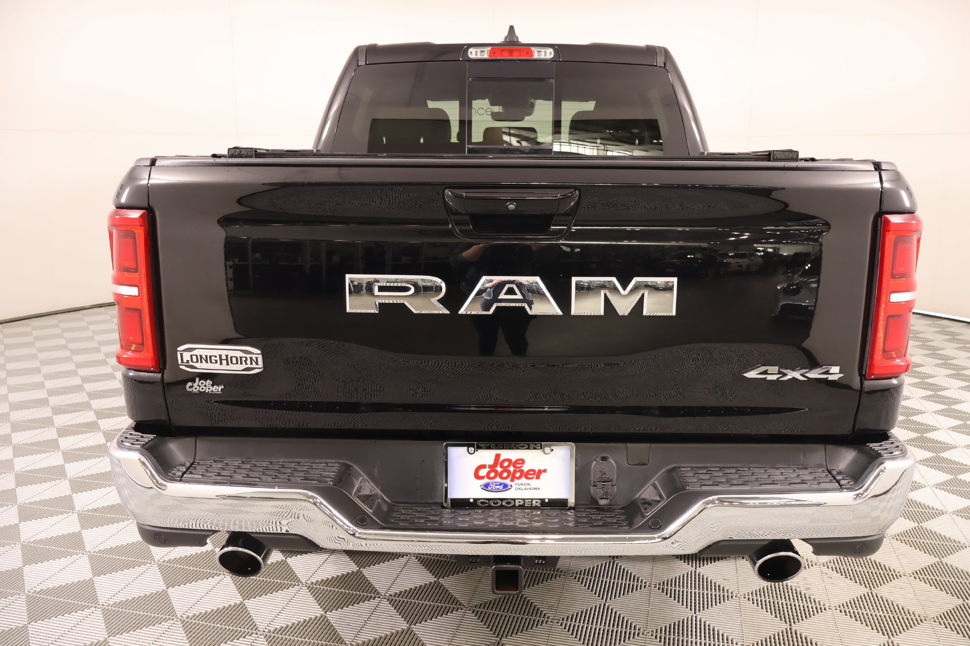 Used 2025 RAM 1500 Limited w/ Trailer Tow Group AWD/4WD image 22