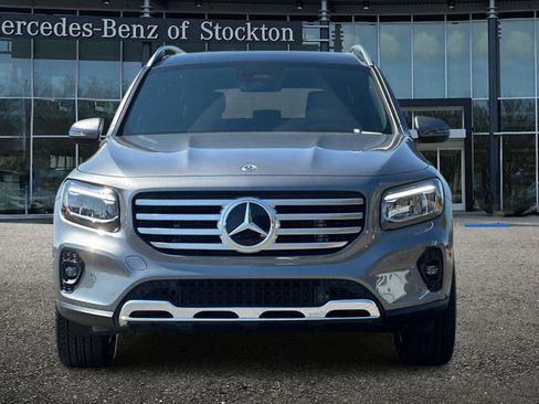 New 2026 Mercedes-Benz GLB 250 image 9