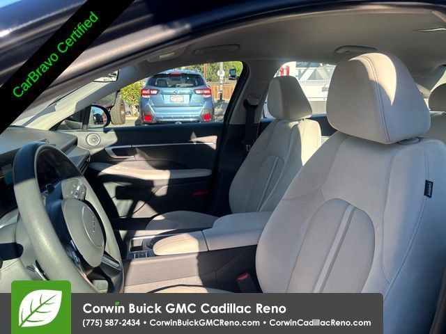 Used 2025 Hyundai Sonata SEL FWD image 10
