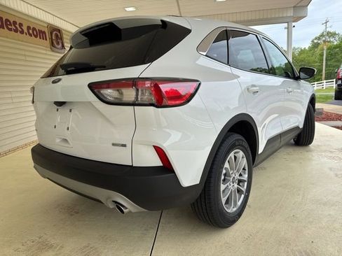 Used 2020 Ford Escape SE AWD/4WD image 3