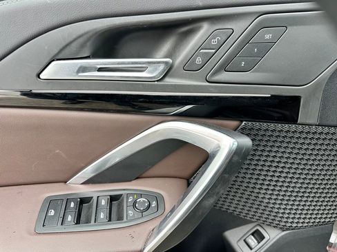 Used 2025 BMW X1 xDrive28i image 15