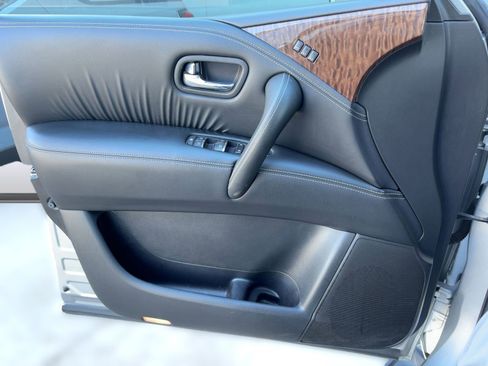 Used 2020 Nissan Armada SL w/ Premium Package image 13