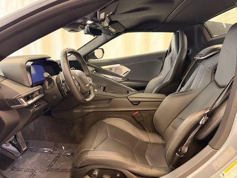 Used 2025 Chevrolet Corvette Stingray Preferred Conv w/ Battery Protection Package RWD image 5