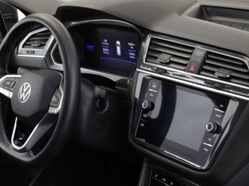 Certified 2023 Volkswagen Tiguan SE AWD/4WD image 20