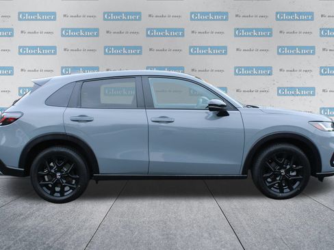 Used 2025 Honda HR-V Sport image 4