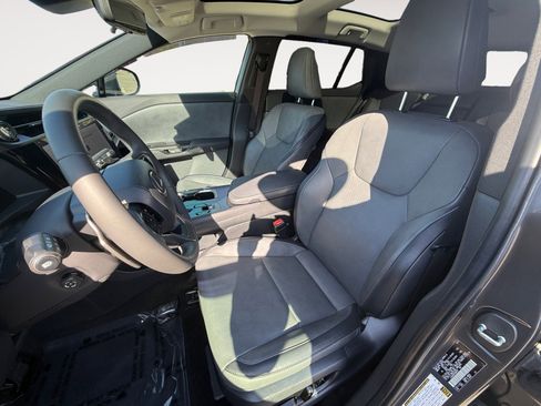 Used 2023 Lexus RZ 450e Premium image 10