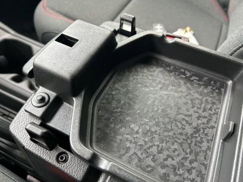 Used 2025 Jeep Gladiator Rubicon image 29