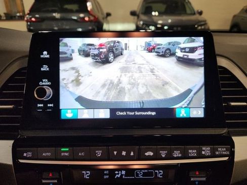 Used 2025 Honda Odyssey Sport-L image 15