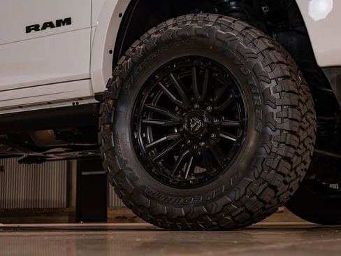 Used 2023 RAM 2500 Limited image 15