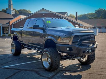 Used 2016 RAM 2500 Laramie w/ Sport Appearance Group