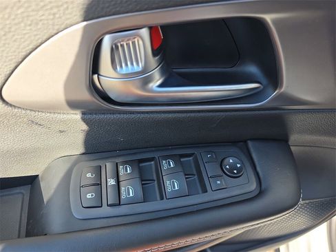 New 2026 Chrysler Pacifica Select image 29