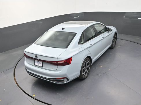 New 2026 Volkswagen Jetta SEL image 17