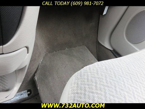 Used 2005 Dodge Grand Caravan SE w/ Popular Equipment Group I image 39