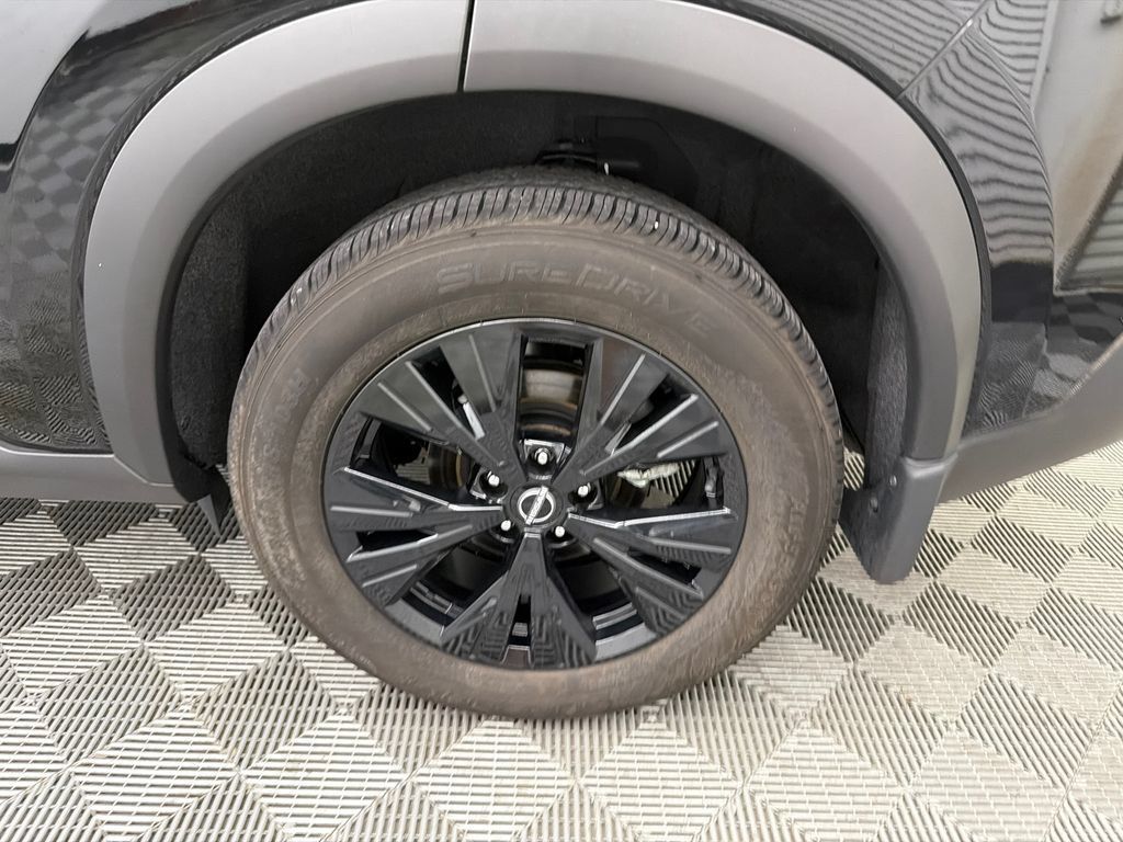 Used 2023 Nissan Rogue SV w/ SV Premium B Package FWD image 21