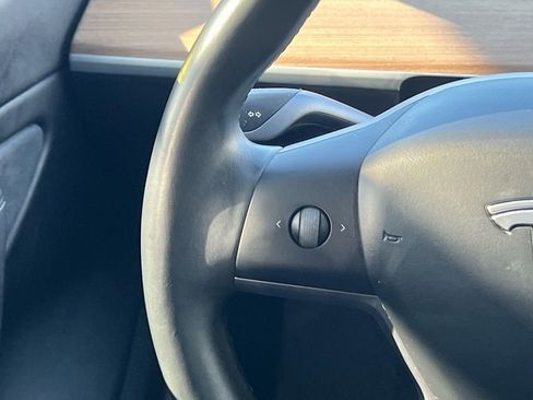 Used 2018 Tesla Model 3 image 20