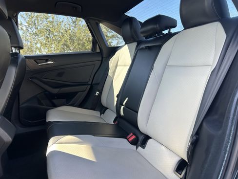 Used 2019 Volkswagen Jetta R-Line image 13