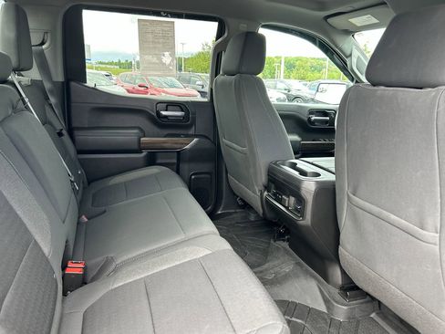 Used 2022 Chevrolet Silverado 1500 RST w/ LPO, Blackout Package AWD/4WD image 18
