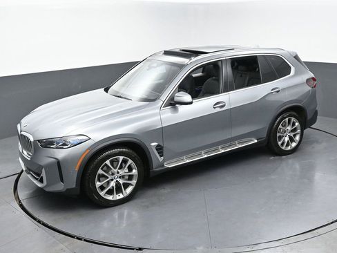 Used 2024 BMW X5 xDrive40i image 45