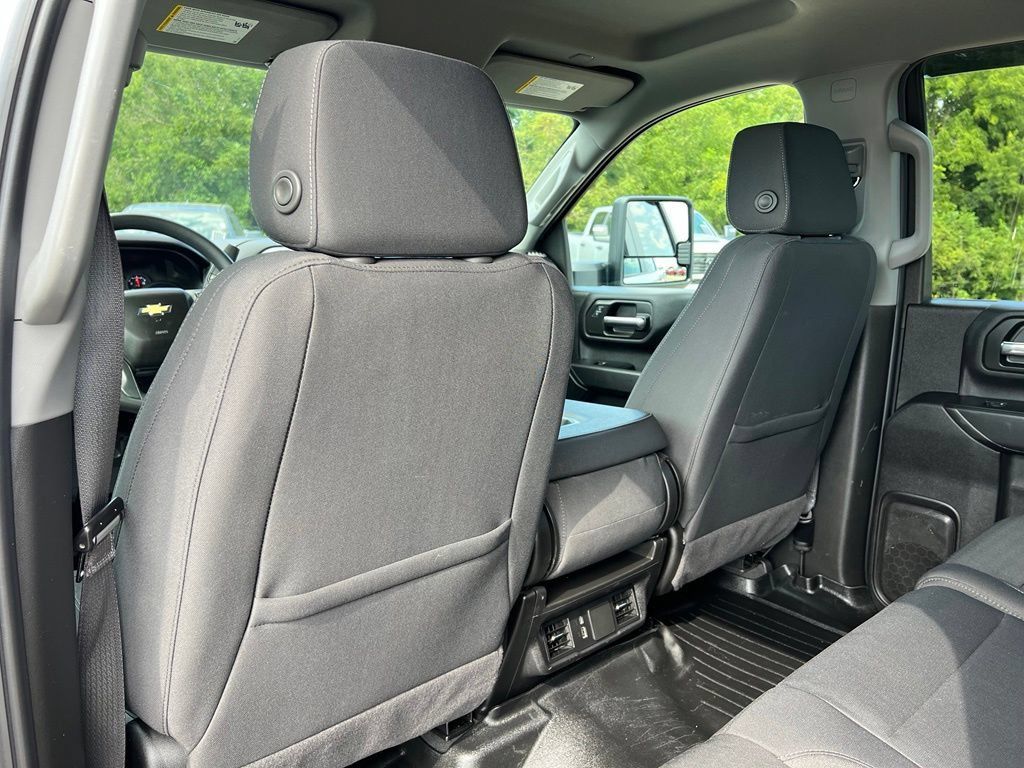 Used 2024 Chevrolet Silverado 2500 Custom w/ Custom Convenience Package AWD/4WD image 27
