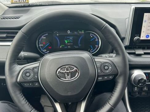 Used 2025 Toyota RAV4 XLE w/ Convenience Package AWD/4WD image 22