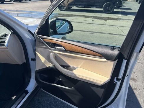 Used 2019 BMW X3 sDrive30i w/ Driving Assistance Package image 39