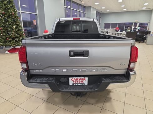Used 2019 Toyota Tacoma SR5 image 8