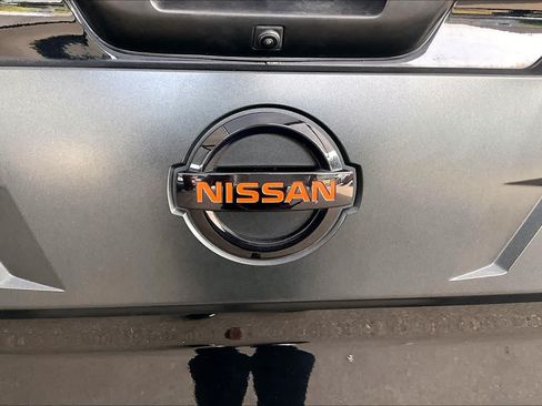 Used 2021 Nissan Titan PRO-4X w/ Pro-4x Convenience Package AWD/4WD image 31