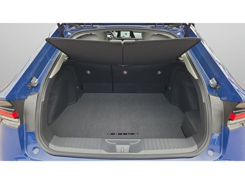 Certified 2025 Toyota Prius LE FWD image 9