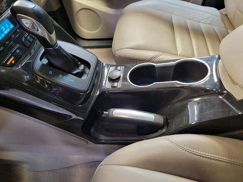 Used 2015 Ford Escape Titanium FWD image 26