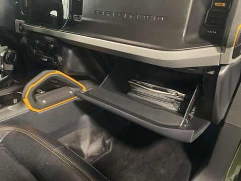 Used 2023 Ford Bronco Badlands image 56