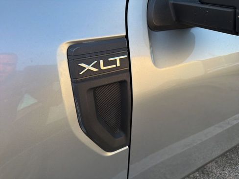 Used 2022 Ford Maverick XLT w/ Equipment Group 300A Standard image 4